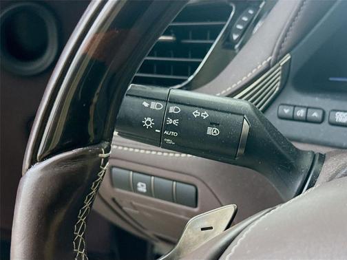 Eminent White Pearl 2018 Lexus LS 500 Base