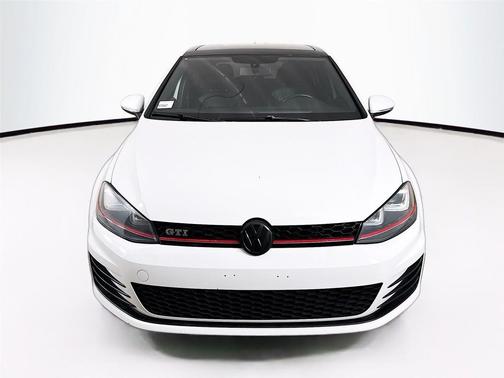 2016 Volkswagen Golf GTI 2.0T SE 4-Door