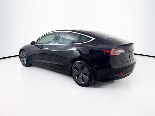 2019 Tesla Model 3 Mid Range