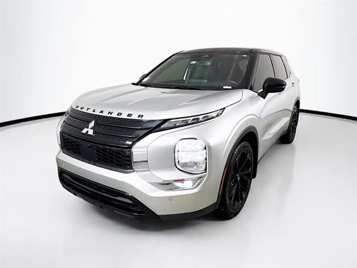 Alloy Silver Metallic 2023 Mitsubishi Outlander SEL Black Edition 2WD