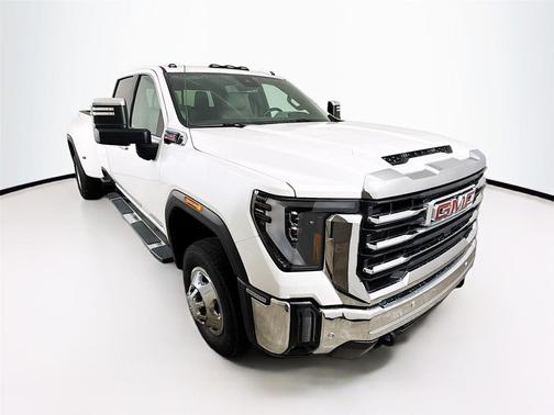 2025 GMC Sierra 3500 SLT