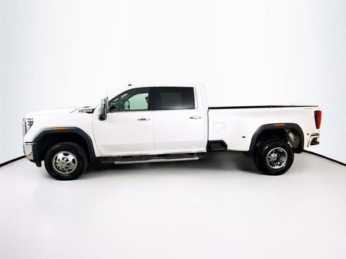 2025 GMC Sierra 3500 SLT