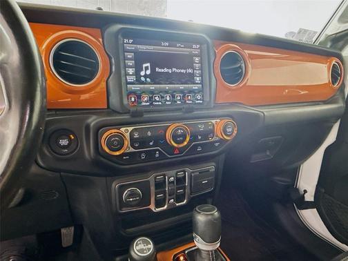 Bright White Clearcoat 2020 Jeep Gladiator North Edition 4x4