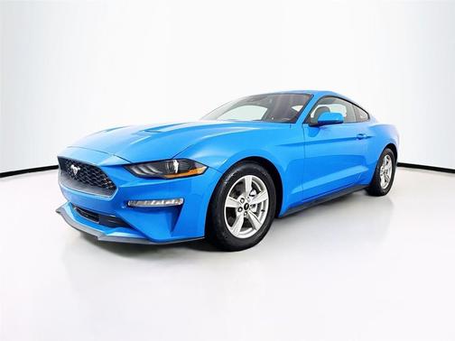 2022 Ford Mustang EcoBoost