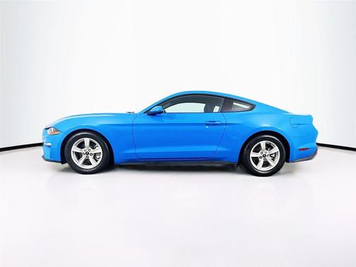 2022 Ford Mustang EcoBoost