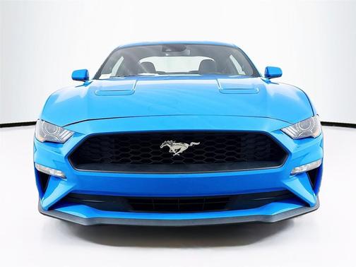 2022 Ford Mustang EcoBoost