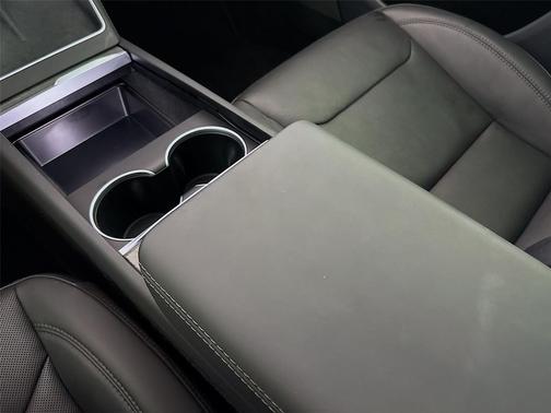 2026 Tesla Model Y Premium Rear-Wheel Drive