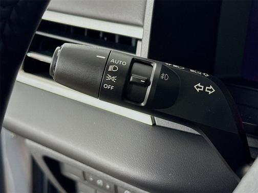 White Diamond 2026 Mitsubishi Outlander SE 1.5T 2WD
