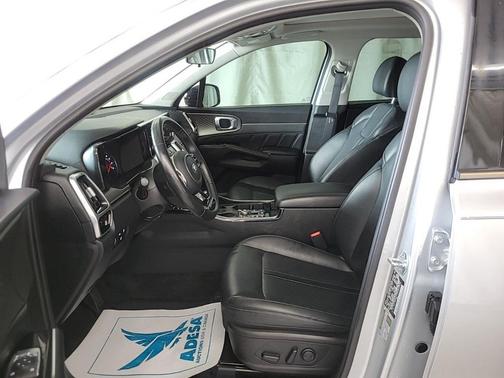 Sparkling Silver 2021 Kia Sorento SX