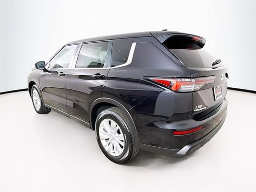 2025 Mitsubishi Outlander ES 2.5 S-AWC