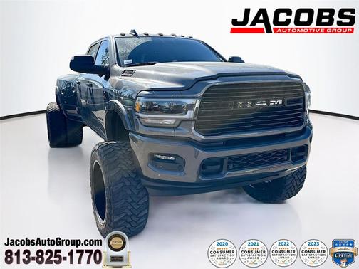 2022 RAM 3500 Laramie Crew Cab 4x4 8' Box