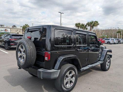 2016 Jeep Wrangler Unlimited Sahara