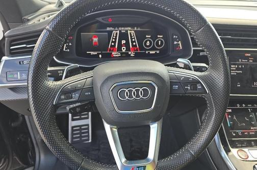 Orca Black Metallic 2021 Audi RS Q8 4.0T