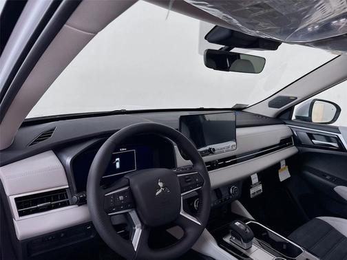 2026 Mitsubishi Outlander SE 1.5T 2WD