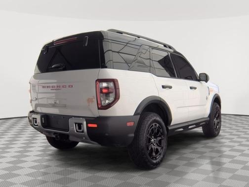 Oxford White 2025 Ford Bronco Sport Outer Banks