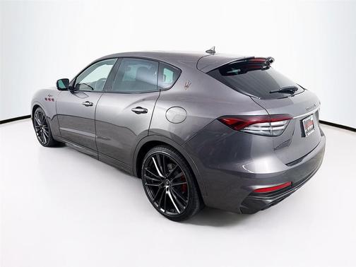 2022 Maserati Levante Trofeo