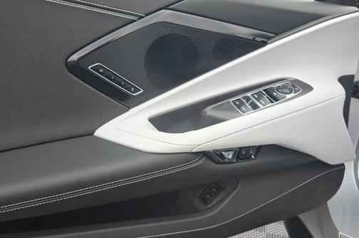 Blade Silver Metallic 2026 Chevrolet Corvette Stingray w/2LT