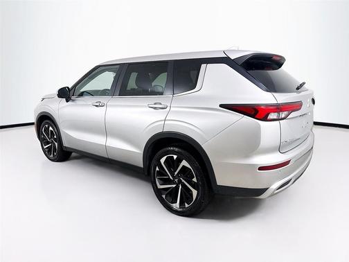 2024 Mitsubishi Outlander SE 2.5 2WD