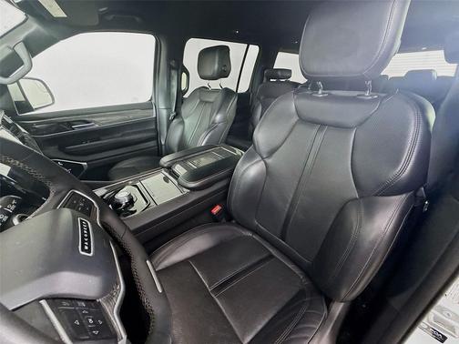 Bright White Clearcoat 2022 Jeep Wagoneer Series III 4x2