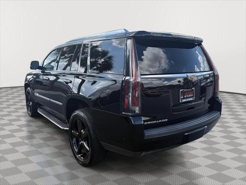 2019 Cadillac Escalade Luxury