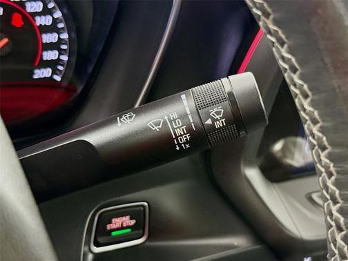 Summit White 2018 Chevrolet Camaro 2SS