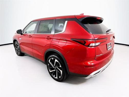 2025 Mitsubishi Outlander PHEV SE S-AWC