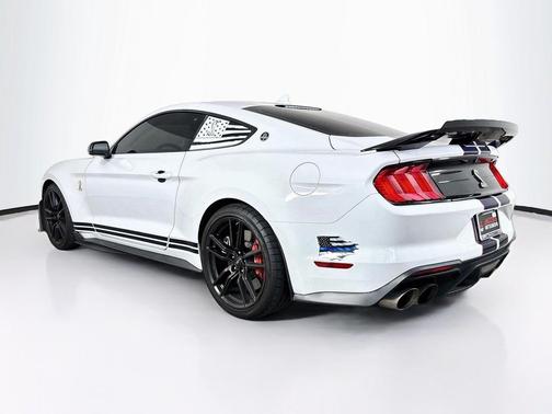 Oxford White 2021 Ford Shelby GT500 Base