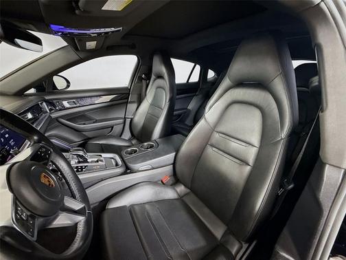 2019 Porsche Panamera 4