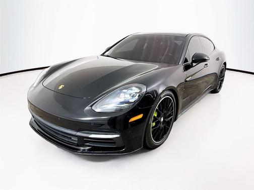 2019 Porsche Panamera 4
