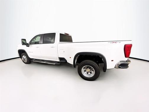 2025 Chevrolet Silverado 3500 LT