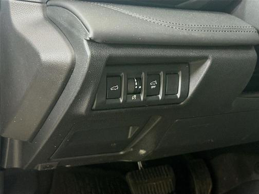 Crystal White Pearl 2024 Subaru Outback Wilderness