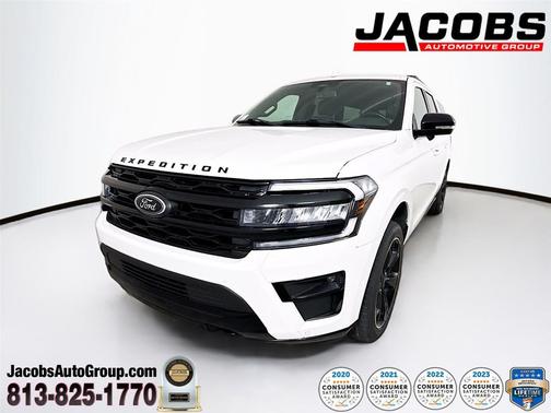 Star White Metallic Tri-Coat 2022 Ford Expedition Max Limited