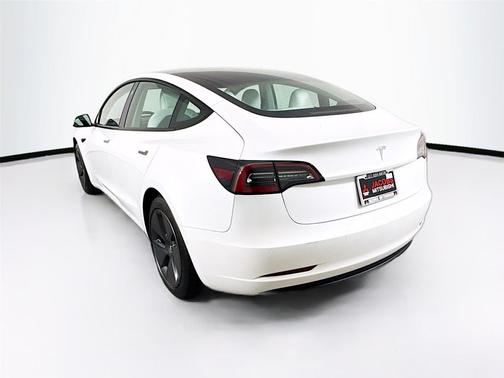 Pearl White Multi-Coat 2021 Tesla Model 3 Standard Range Plus