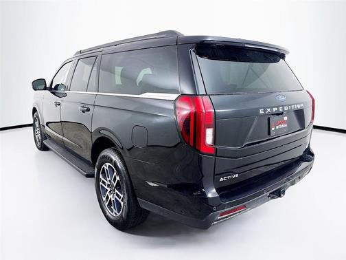 2025 Ford Expedition Max Active 4x2