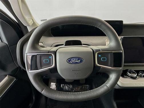 2025 Ford Expedition Max Active 4x2