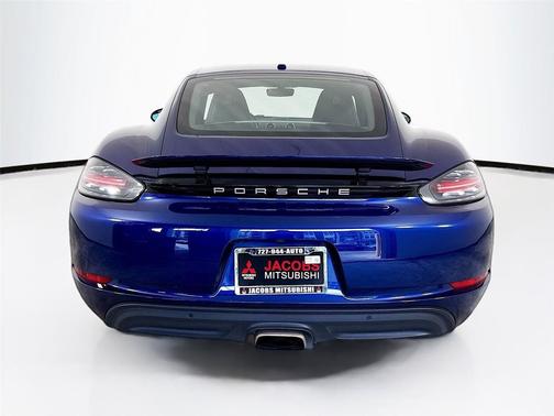 2022 Porsche 718 Cayman T