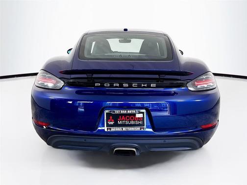 2022 Porsche 718 Cayman T
