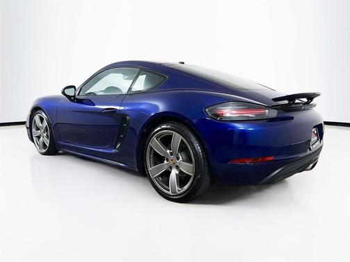 2022 Porsche 718 Cayman T