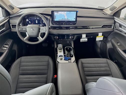 Alloy Silver Metallic 2026 Mitsubishi Outlander SE