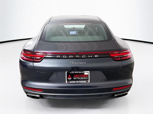 2020 Porsche Panamera 4