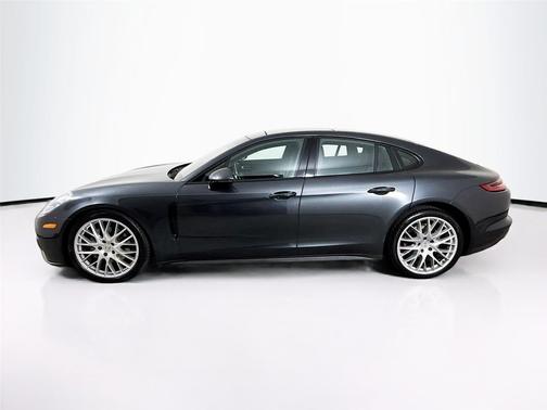 2020 Porsche Panamera 4