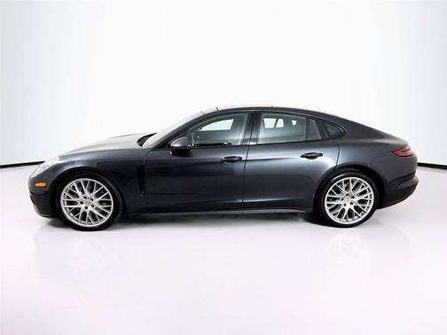 2020 Porsche Panamera 4