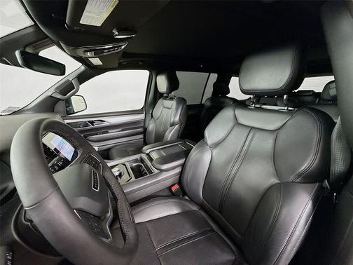 Bright White Clearcoat 2023 Jeep Wagoneer Series II Carbide 4x2