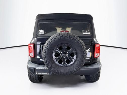 Shadow Black 2024 Ford Bronco Black Diamond