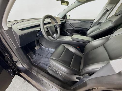 Stealth Grey 2026 Tesla Model Y Premium Rear-Wheel Drive