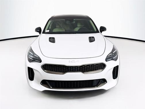 2023 Kia Stinger GT-Line