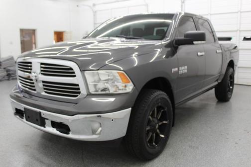2017 RAM 1500 SLT