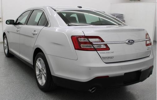 Silver 2018 Ford Taurus SEL