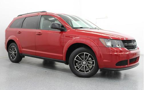 Red 2018 Dodge Journey SE