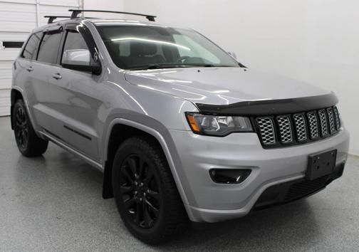 Silver 2019 Jeep Grand Cherokee Laredo